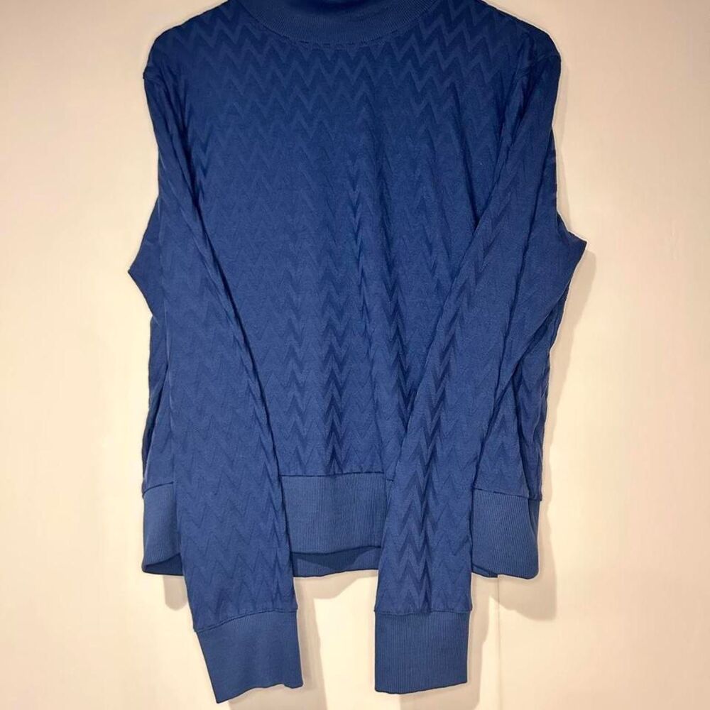 Andrew-marc Women's Blue and Navy Sweater